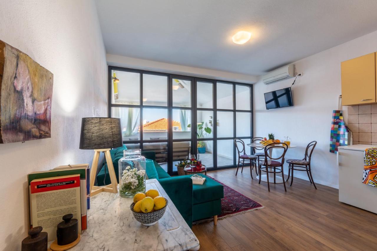 Apartments Lota On Top Location Supetar Exterior foto